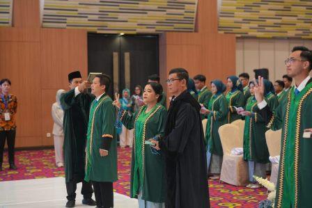 117 Mahasiswa Kedokteran Unila Ikuti Sumpah Dokter Periode III 2025